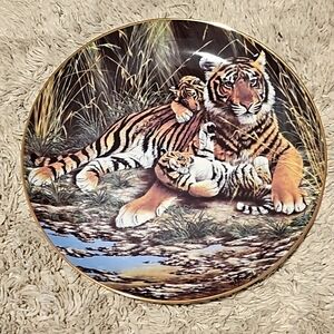 ✨️The Endangered Kingdom A Peaceful World Limited Edition Fine Porcelain